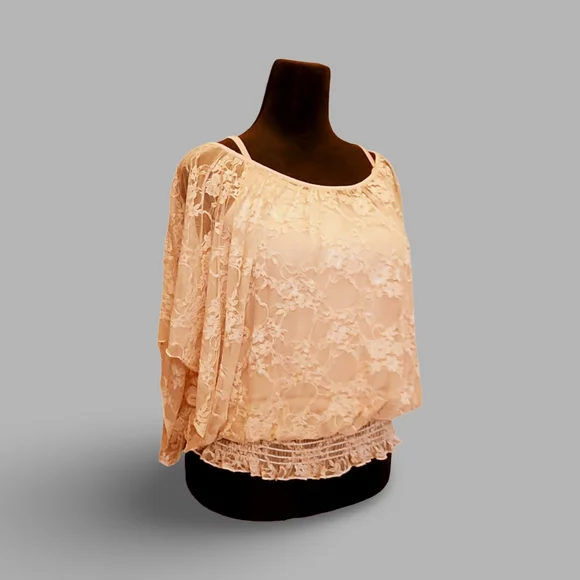 True Vintage 80s Lace Floral Sheer Bubble Blouse 3/4 Flared Sleeve What a Find! - Picture 7 of 10